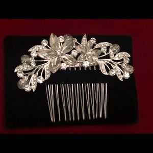 Rhinestone Floral Hair Comb